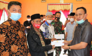 Bupati Muara Enim Santuni Korban Kebakaran