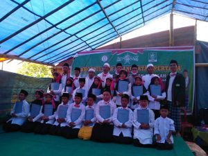 Madrasah Diniyah Al-Falah Desa Danau Jaya Melaksanakan Acara Khotmil Qur’an Pertama | 21 Sya’ban 1442 H