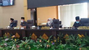 Wakil Bupati OKU Timur Dengarkan Pemandangan Umum Fraksi-Fraksi