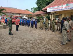 Kepala Kelurahan Wanasari Pimpin langsung Kegiatan Penyemprotan Disenfektan
