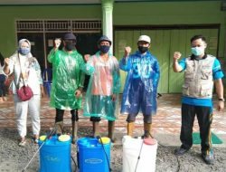 Satuan Tugas Covid-19 Desa Karet Jaya Lakukan Penyemprotan Diinspektan