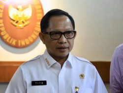 Tito Karnavian memberikan teguran yang cukup keras kepada 19 kepala daerah yang penyerapan anggarannya dinilai buruk dalam penanganan pandemi Covid-19