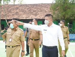 Bupati H.Lanosin ST Didampingi Kepala Dinas Pendidikan Wakimin Spd MM Memastikan (PTM) di Sekolah