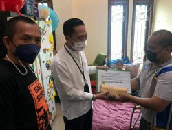 Sekda Serahkan Bantuan Untuk Gendhis