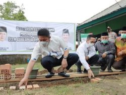 Herman Deru Lakukan Peletakan Batu Pertama Pembangunan Masjid Darussalam