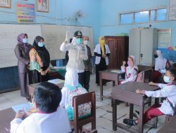 Wakil Walikota Fitriyanti Tinjau Langsung PSTM di SDN 72 Palembang