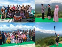 Menarik Perhatian Seorang Mahasiswa Ikuti Wisuda Secara Virtual | Rela Panjat Bukit Atau Pematang