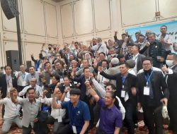 DR. Azwar Agus SH.,MH Resmi Nahkodai Perahu DPC Peradi Kota Palembang Periode 2021-2026