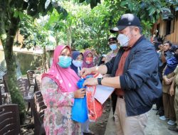 HD Tinjau Kondisi Warga Terdampak Banjir Bandang di Kabupaten OKU