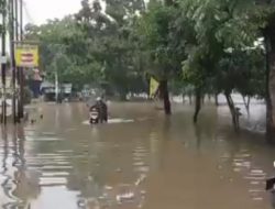 Intensitas hujan yang cukup tinggi membuat sejumlah wilayah di Kota Bekasi dan sekitarnya kembali terendam banjir
