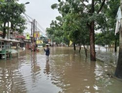 Banjir Melanda Daerah Desa Bojong Asih Kecamatan Dayeuh Kolot Kabupaten Bandung
