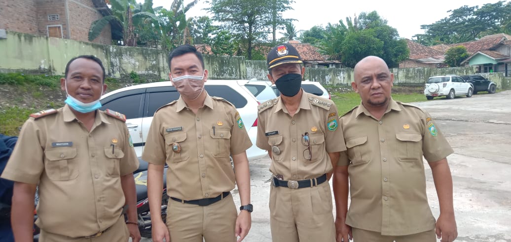 Foto Lurah Air Gading Bersama Camat Baturaja Barat
