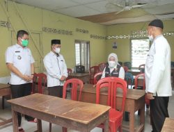 Empat Tahun Belajar Numpang di Masjid,  Fitri akan Perjuangkan Pembangunan Gedung Sekolah