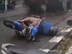 Emergency Respon Tim Bantu Evakuasi Korban Laka Lantas Di Bogor