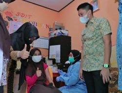 Panca Tinjau Vaksinasi Siswa SD Robani Sarjana dan SD 09 Indralaya Utara