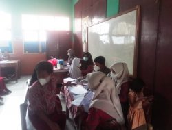 Sebanyak 474 Siswa dan Siswi SD Mekarsari 04 Desa Mekarsari Kecamatan Tambun Selatan Mengikuti Kegiatan Vaksin Sinovak Dua