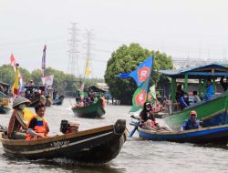 Puluhan Nelayan Tarumajaya Kabupaten Bekasi Merayakan Tradisi Nadran Di Lepas Pantai