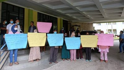 Dukung PT. SLI Beroperasi Lagi, Emak-Emak Geruduk DLHK Kabupaten Tangerang