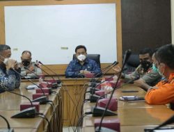 Pemerintah Kabupaten Bekasi bersama Polres Metro Bekasi menggelar Rapat Percepatan Vaksinasi Covid-19 dan Persiapan Pemantauan Arus Mudik Lebaran Tahun 2022