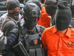 Densus 88 Anti Teror Tangkap Terduga Teroris Di Wilayah Gunung Sindur Bogor