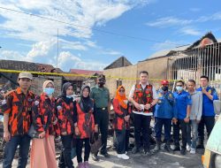 Muhamad Akbar SE Berikan Bantuan Korban Kebakaran Tulung Selapan