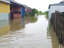 Belum Tersentuh Bantuan Pasca Banjir Besar yang Melanda Perumahan Alghony Tanah Mas