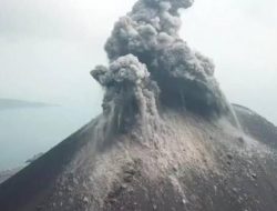 Status Anak Gunung Krakatau Siaga, Shinto Silitonga : Masyarakat Harus Waspada Bencana