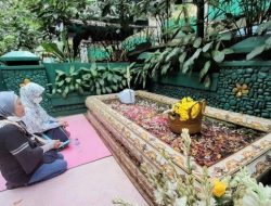 Menjelang bulan suci Ramadhan 2022 Komplek Makam Keramat yang berada di Kebun Raya Bogor Ramai Dikunjungi Peziarah