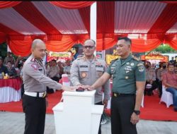 KAPOLRESTRO BEKASI RESMIKAN PENGGUNAAN KANTOR SATPAS SIM, UNIT GAKKUM DAN TURJAGWALI
