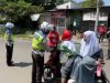 Unit Kamsel dan Regident Sat Lantas Polres Karawang melaksanakan kegiatan Patroli Humanis