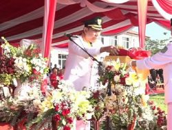Upacara Pengibaran Bendera Merah Putih Dalam Rangka HUT RI Berjalan Khidmat