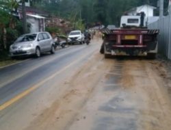 *Hati-Hati,!! Saat Melintas Jalan Raya Depan Pembangunan RSUD Cilograng Sangat Licin*