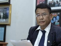 ” Luar Biasa”Hotman Paris Hutapea SH Menolak Menjadi Pengacara PC