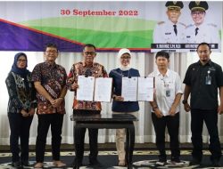 Bupati Subang Melaksanakan Penandatanganan kesepakatan bersama antara Pemerintah Daerah Kabupaten Subang dengan Perusahaan Umum Bulog