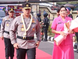 Kedatangan Kapolda Sumsel, Irjen Pol A Rachmad Wibowo di Sambut Pengalungan Bunga