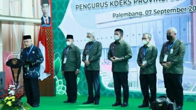 KH Ma’ruf Amin Kukuhan Ketua dan Wakil Ketua KDES Sumsel