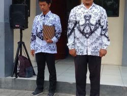 Para Siswa Dan Siswi SDN Sumberjaya 06 Kabupaten Bekasi Berikan Ucapan Selamat Hari Guru Nasional