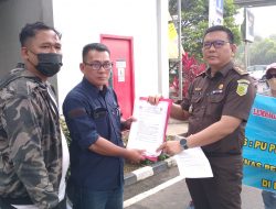 LSM LP-KPK Geruduk Kejati Sumsel