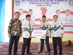 Hadiri Puncak Peringatan HUT PGRI dan HGN, Bupati Enos : Pendidikan Merupakan Kebutuhan Dasar Untuk Kita Semua