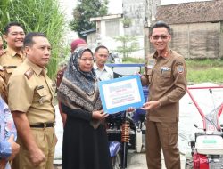 Berikan Bantuan Mesin Pertanian, Yudha Guna Menunjang dan Kemajuan Kelompok Tani