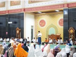 Safari Ramadhan, Bupati Enos Ajak Tingkatkan Silaturahmi dan Kegiatan Positif