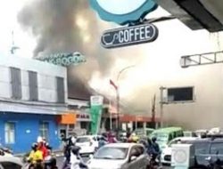 Si jago Merah Membakar Gedung Detasemen Rumah Sakit Salak Bogor