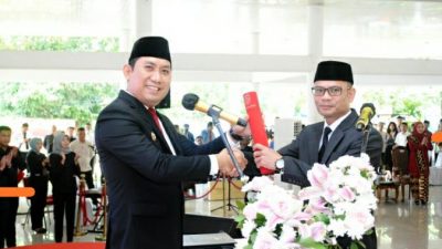 Popo Ali  Bupati OKU Selatan Lantik Sekda OKU Selatan