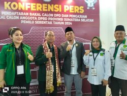 Ketua DPW Partai Bulan Bintang di Dampingi Bacaleg DPRD Sumsel Datangi Kantor KPUD Sumsel