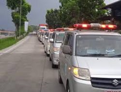 ” Luar Biasa” Walikota Tangerang Selatan Kerahkan Puluhan Unit Ambulan Dan Relawan Bantu Evakuasi Korban Laka Lantas Di Guci