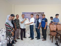 Kembali Lakukan Kebaikan, Abah Toto Salurkan Bantuan dari Dinsos Provinsi untuk Warga Swadaya Pakjo