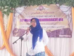 Orang tua siswa dan siswi SDN Tridayasakti 04 Bersama Komite Sekolah menggelar kegiatan perpisahan dan pelepasan siswa dan siswi kelas VI