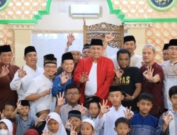 Plt Walikota Kota Bekasi Berikan Santunan Anak Yatim