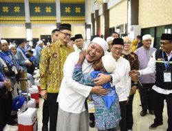 Gubernur Sumsel Lepas CJH Kloter Pertama Menuju Tanah Suci Musim Hajji 14444 H