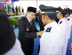 Bupati Enos Lantik 13 Kades Terpilih Pegang Janji dan Amanah